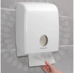 Kleenex® Handtücher Ultra 6772, 2-lagig, Interfold-Faltung, 30 Päckchen á 94 Tücher, Weiß -Geschäft Für Reinigungs- Und Hygieneprodukte kleenex handtuecher ultra 6772 2 lagig interfold faltung 30 paeckchen a 94 tuecher weiss img WS 157990 D