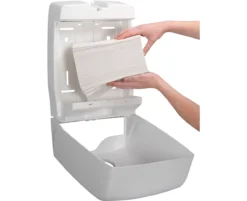 Kleenex® Ultra™ Papierhandtücher 6710, 3-lagig, Weiß, 31,8 X 21,5 Cm, Interfold-Faltung, 15 Packungen á 96 Tücher -Geschäft Für Reinigungs- Und Hygieneprodukte kleenex ultra papierhandtuecher 6710 3 lagig weiss 31 8 x 21 5 cm interfold faltung 15 packungen a 96 tuecher img SI 133749 D cut A8