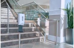 Schaumseifenspender Rubbermaid Flex, Manuell, 1300 Ml, L 99 X B 146 X H 298 Mm, Kunststoff, Weiß -Geschäft Für Reinigungs- Und Hygieneprodukte schaumseifenspender rubbermaid flex manuell 1300 ml l 99 x b 146 x h 298 mm kunststoff weiss img WS 153685 C