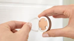 Seifenspender-Set Tesa Smooz, 200 Ml, Nachfüllbar, Innovative Klebelösung, Verchromt -Geschäft Für Reinigungs- Und Hygieneprodukte seifenspender set tesa smooz 200 ml nachfuellbar innovative klebeloesung verchromt img SI 659331 M