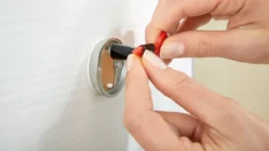 Seifenspender-Set Tesa Smooz, 200 Ml, Nachfüllbar, Innovative Klebelösung, Verchromt -Geschäft Für Reinigungs- Und Hygieneprodukte seifenspender set tesa smooz 200 ml nachfuellbar innovative klebeloesung verchromt img SI 659331 N