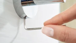 Seifenspender-Set Tesa Smooz, 200 Ml, Nachfüllbar, Innovative Klebelösung, Verchromt -Geschäft Für Reinigungs- Und Hygieneprodukte seifenspender set tesa smooz 200 ml nachfuellbar innovative klebeloesung verchromt img SI 659331 Q